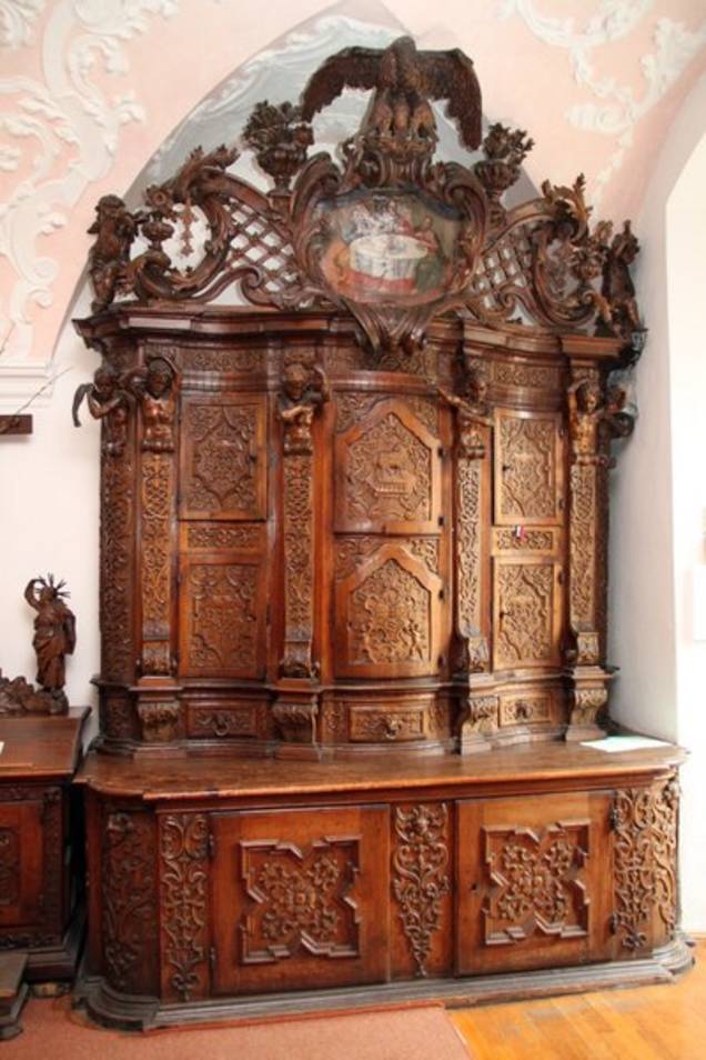 Ankleideschrank des Abtes an der Nordseite.